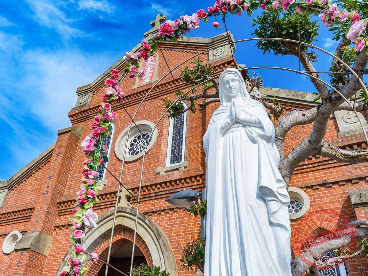 1200x900Catholic Aosagaura Church (8)