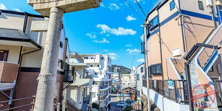 One Pillared Torii Gate