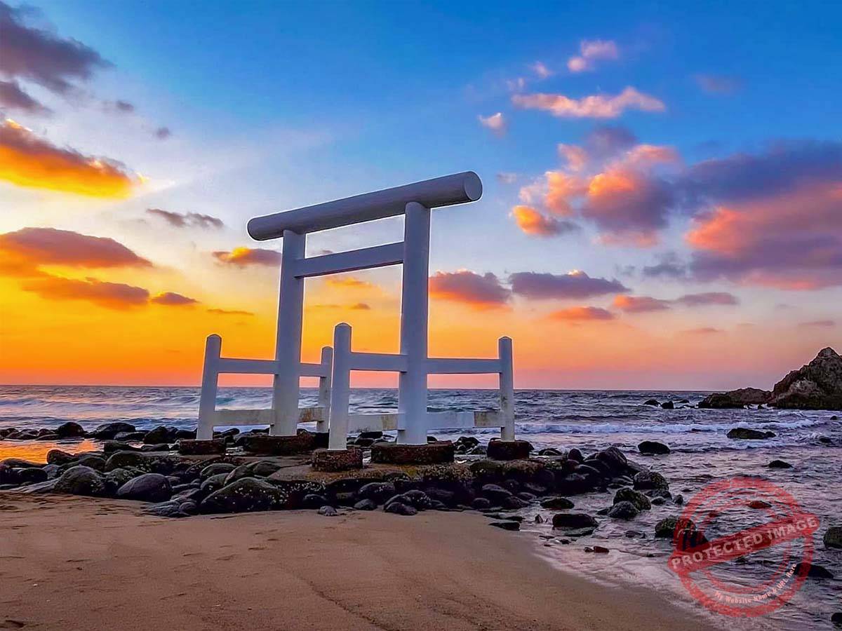 Futamigaura Torii & Couple Stones1