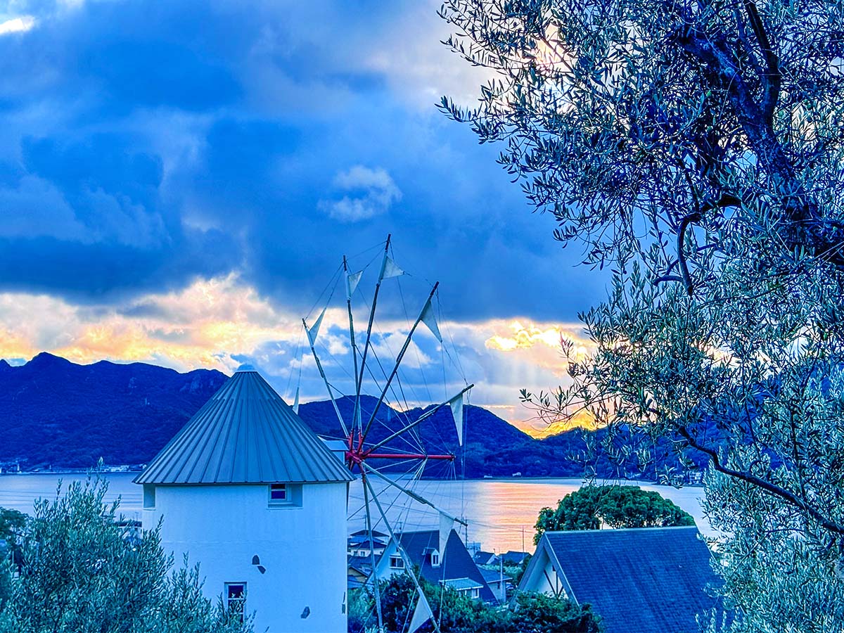 ● Olive Hill & Greek Windmill (2)